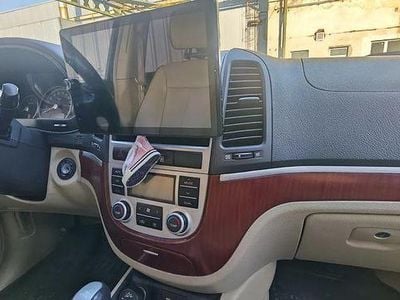 Second-hand Hyundai Santa Fe GLS 188 CP (138 kW) 2006 Culoarenegru SUV