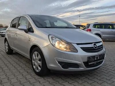 Utilizat 2011 Opel Corsa Hatchback | 2.490 EUR (Preț bun)