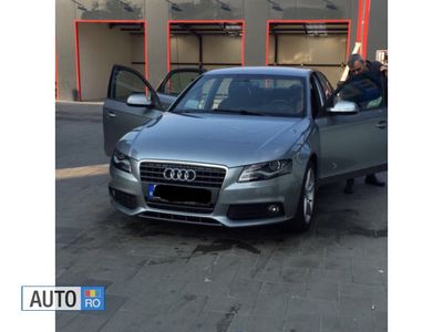 Gri Utilizat 2012 Audi A4 Berlinǎ | 14.500 EUR