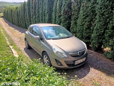 Second-hand Opel Corsa 87 CP (63 kW) 2012 Maro Hatchback