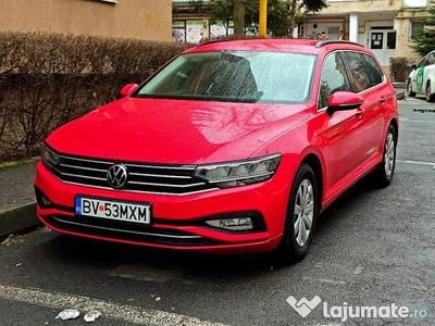 Rosu Utilizat 2021 VW Passat Break | 16.900 EUR (Preț bun)
