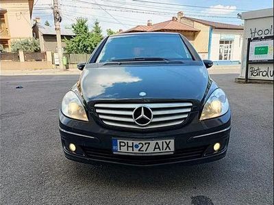 Mercedes B180