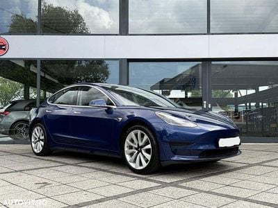 Culoarealbastru Second-hand 2020 Tesla Model 3 Standard Range Berlinǎ | 18.500 EUR (Preț bun)