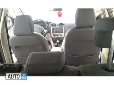 Second-hand Ford Focus 110 CP (80 kW) 2005 Albastru Break