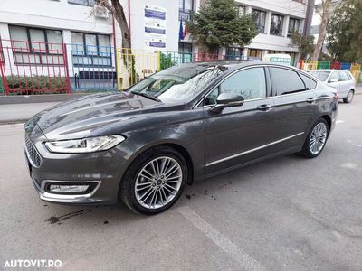 second-hand Ford Mondeo 2.0 HEV Vignale