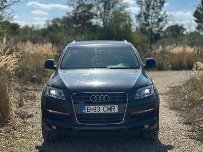 Culoarealbastru Utilizat 2006 Audi Q7 SUV | 4.500 EUR