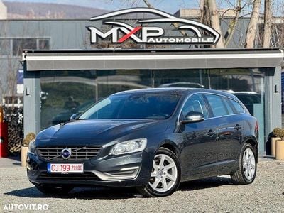 Second-hand Volvo V60 Momentum 115 CP (84 kW) 2013 Gri Break