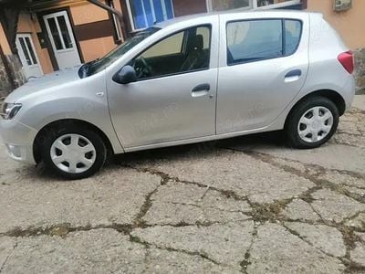 Second-hand Dacia Sandero 75 CP (55 kW) 2012 Argintiu Hatchback