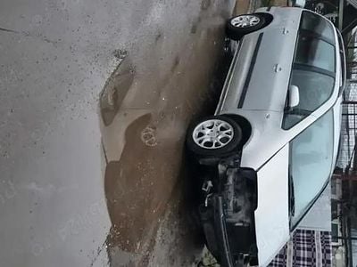 Utilizat 2001 VW Sharan Monovolum | 800 EUR