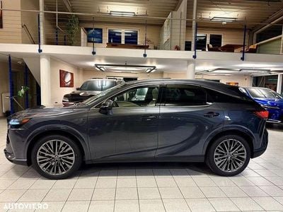 Culoaregri Nouă 2025 Lexus RX450h+ Luxury Line SUV | 89.419 EUR