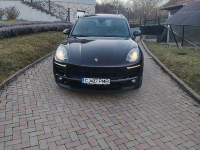 Second-hand Porsche Macan 258 CP (189 kW) 2016 Culoaremaro SUV