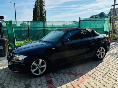 Negru Second-hand 2008 BMW 118 Hatchback | 8.750 EUR