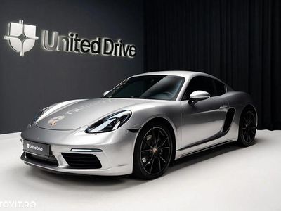 Second-hand Porsche Cayman 300 CP (220 kW) 2024 Culoareargint Coupe