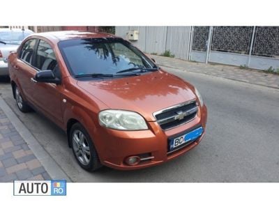Second-hand Chevrolet Aveo 94 CP (69 kW) 2007 Auriu Berlinǎ