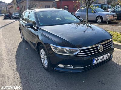 Culoarenegru Utilizat 2016 VW Passat Comfortline Break | 9.350 EUR (Preț bun)