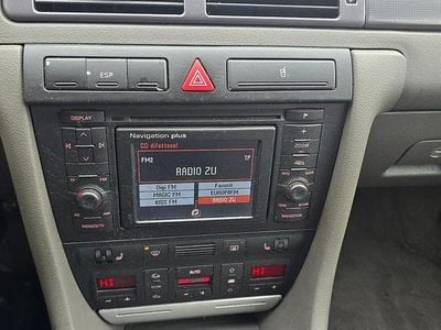 Culoareargint Second-hand 2004 Audi A6 Berlinǎ | 4.500 EUR (Scump)