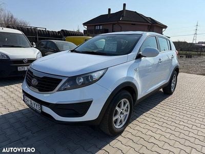 Second-hand Kia Sportage Premium 115 CP (84 kW) 2013 Culoarealb SUV