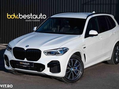 Second-hand BMW X5 M Sport 394 CP (289 kW) 2021 Culoarealb SUV
