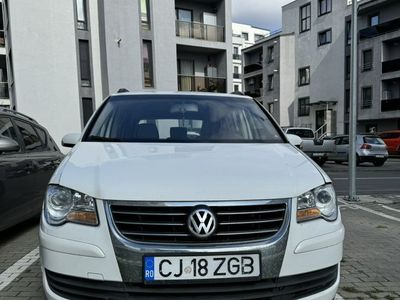 second-hand VW Touran 1.9 TDI Conceptline Aut