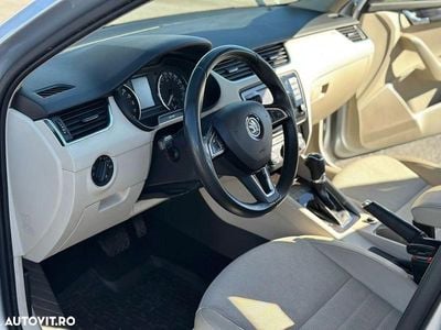 Culoaregri Utilizat 2014 Skoda Octavia Elegance Berlinǎ | 9.650 EUR (Scump)