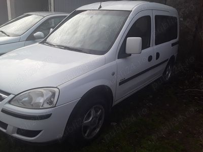 Second-hand Opel Combo 85 CP (62 kW) 2004 Monovolum