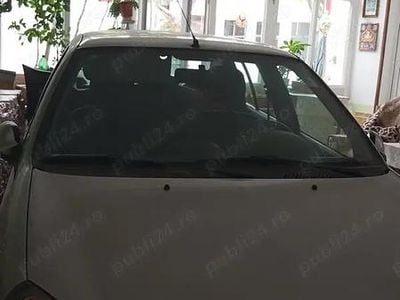 Utilizat 2005 Renault Clio II Berlinǎ | 2.000 EUR