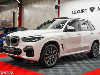 Second-hand BMW X5 Luxury Line 394 CP (289 kW) 2020 Culoarealb SUV