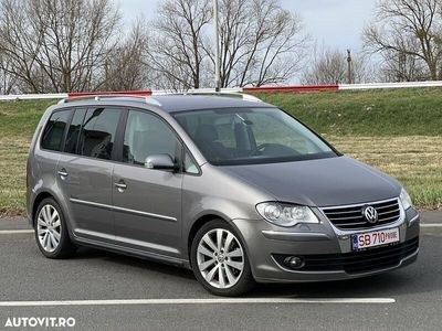 second-hand VW Touran 2.0 TDI DPF DSG Highline