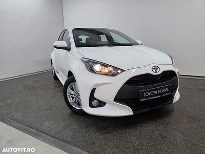 Second-hand Toyota Yaris 125 CP (91 kW) 2024 Culoarealb Hatchback