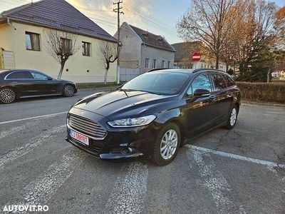 Second-hand Ford Mondeo Trend 115 CP (84 kW) 2015 Culoarenegru Break