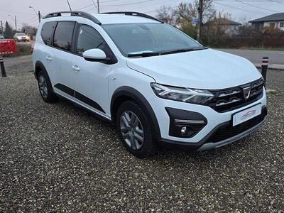 Second-hand Dacia Jogger Essentiel 110 CP (80 kW) 2022 Culoarealb Monovolum