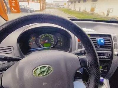 Second-hand Hyundai Tucson 113 CP (83 kW) 2005 Albastru SUV