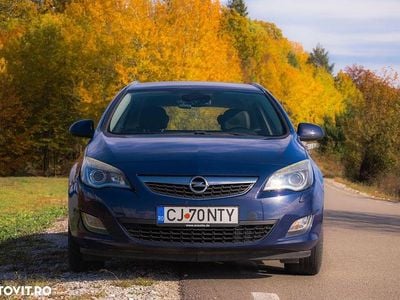 Culoarealbastru Utilizat 2012 Opel Astra Break | 4.100 EUR (Preț OK)