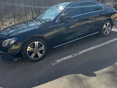 Mercedes E200