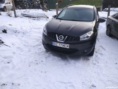 Nissan Qashqai +2