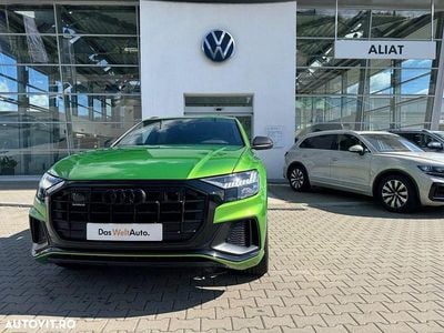 Second-hand Audi Q8 Business 286 CP (210 kW) 2023 Culoareverde SUV