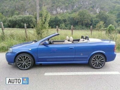 Albastru Utilizat 2004 Opel Astra Cabriolet Cabrio | 1.900 EUR