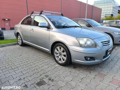 Second-hand Toyota Avensis Comfort 126 CP (92 kW) 2008 Culoaregri Berlinǎ