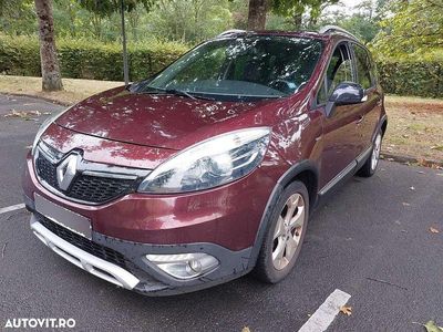 Culoarealte culori Utilizat 2014 Renault Scénic III Bose Edition Monovolum | 5.500 EUR (Preț OK)