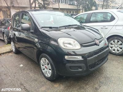 Second-hand Fiat Panda 69 CP (50 kW) 2020 Culoarenegru Hatchback