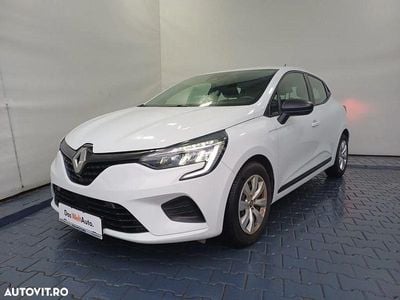 Albnormal Second-hand 2021 Renault Clio V Zen | 10.800 EUR (Preț OK)