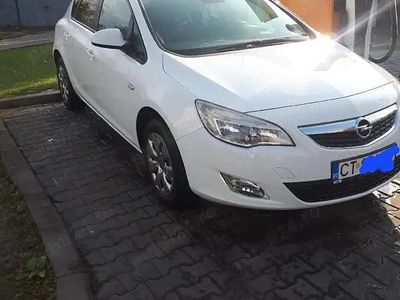 Second-hand Opel Astra 101 CP (74 kW) 2011 Hatchback