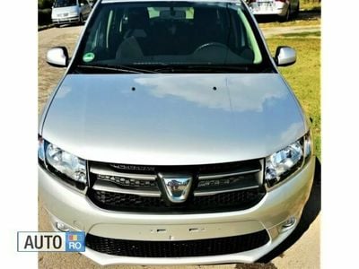 Second-hand Dacia Logan 90 CP (66 kW) 2014 Argintiu Berlinǎ