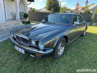 Utilizat 1984 Jaguar XJ12 Berlinǎ | 10.990 EUR
