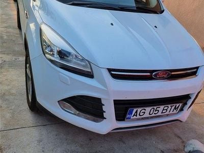 Second-hand Ford Kuga 180 CP (132 kW) 2016 Alb SUV