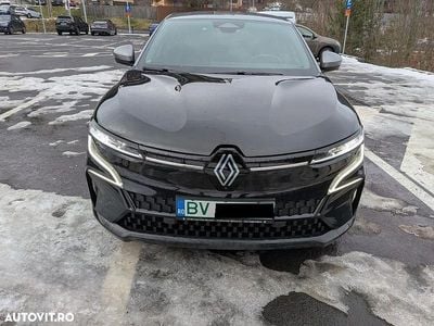 Second-hand Renault Mégane Iconic 161 kW (220 CP) 2022 Culoarenegru SUV