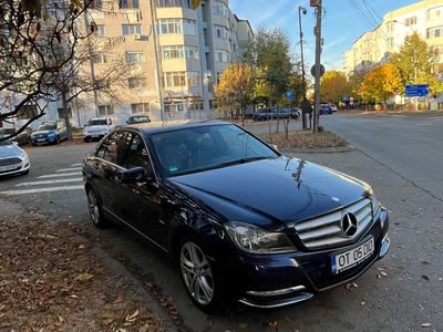 Mercedes C180