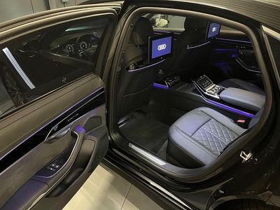 Utilizat 2023 Audi A8 Berlinǎ | 87.030 EUR