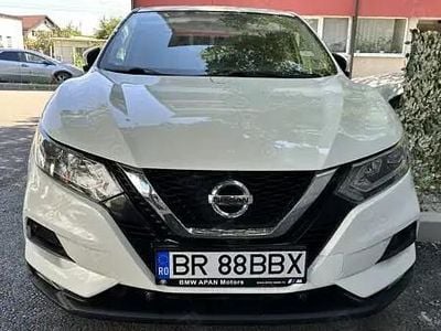 Alb Utilizat 2018 Nissan Qashqai SUV | 12.000 EUR (Preț OK)