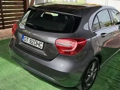 Gri Utilizat 2015 Mercedes A180 Hatchback | 9.500 EUR (Preț OK)